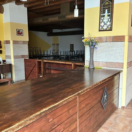 Agriturismo La Rasdora Porto Mantovano Kültér fotó