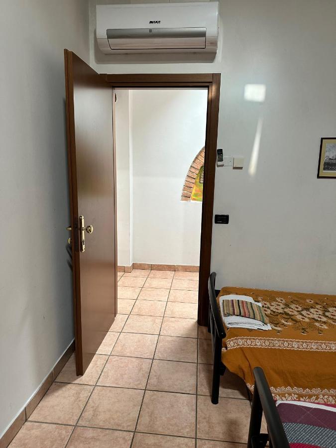 Agriturismo La Rasdora Porto Mantovano Kültér fotó