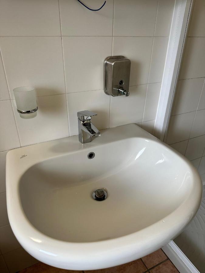 Agriturismo La Rasdora Porto Mantovano Kültér fotó